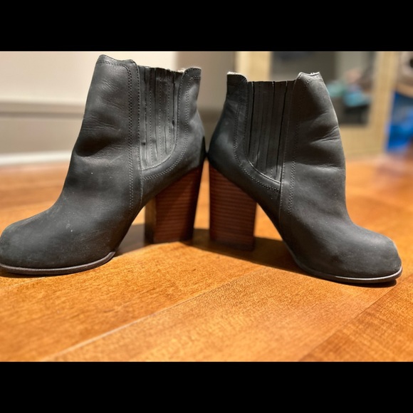 Gently worn Jeffery Campbell black heeled booties. - Picture 2 of 3